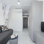 Bright In With Air Conditioning And Parking By Renters * Kolberg