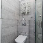 Bright In With Air Conditioning And Parking By Renters * Kolobrzeg