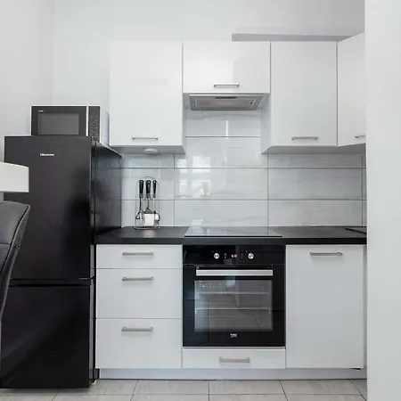 Διαμέρισμα Bright In With Air Conditioning And Parking By Renters Kołobrzeg
