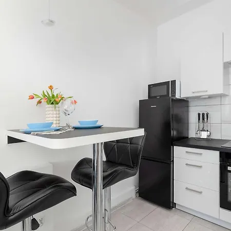 Διαμέρισμα Bright In With Air Conditioning And Parking By Renters Kołobrzeg
